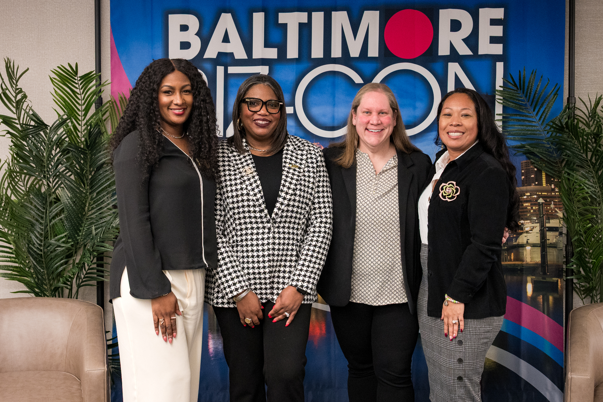Carlee Wolfe speaking on a panel at Baltimore Biz-Con